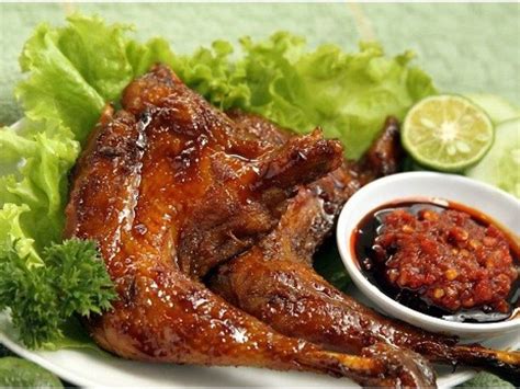 Ayam Bakar dengan Bumbu Khas Indonesia